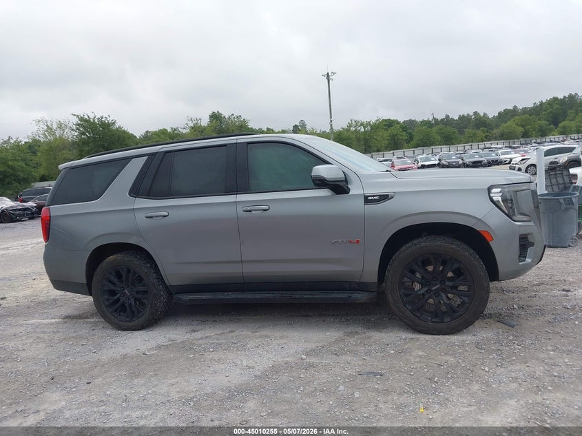 2024 GMC YUKON 4WD AT4 · Photo 13