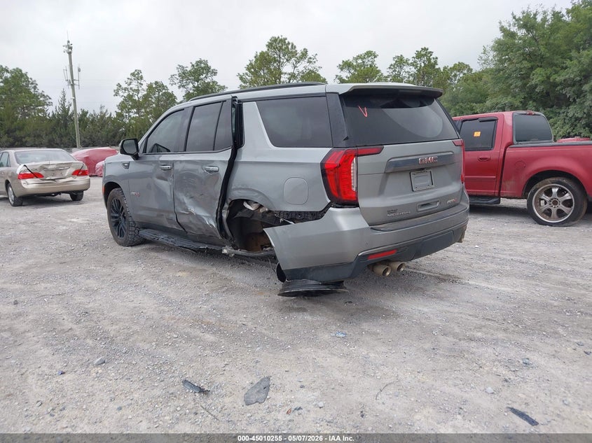 2024 GMC YUKON 4WD AT4 · Photo 3