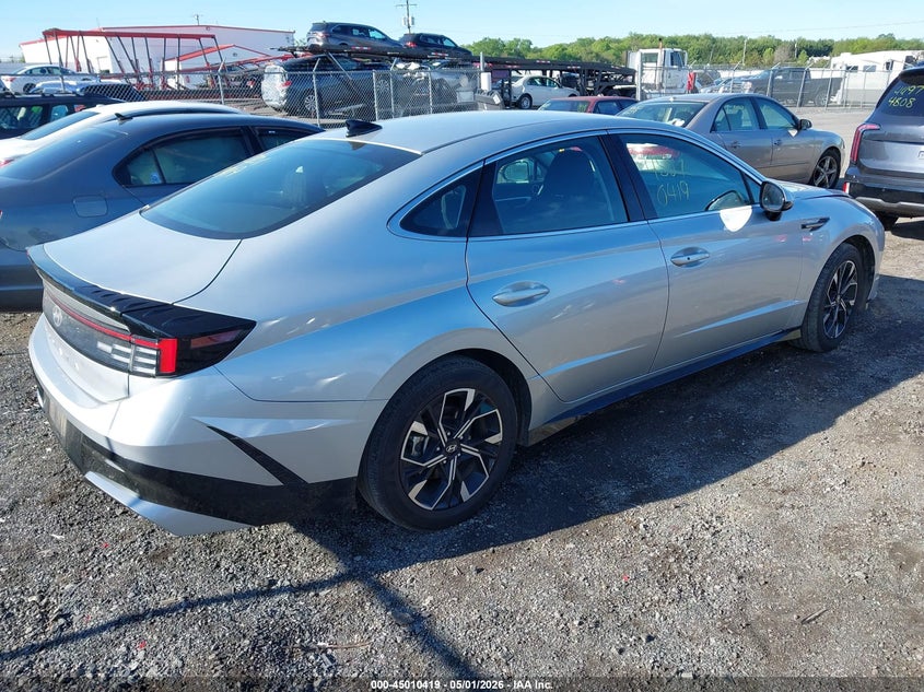 2025 Hyundai Sonata Sel