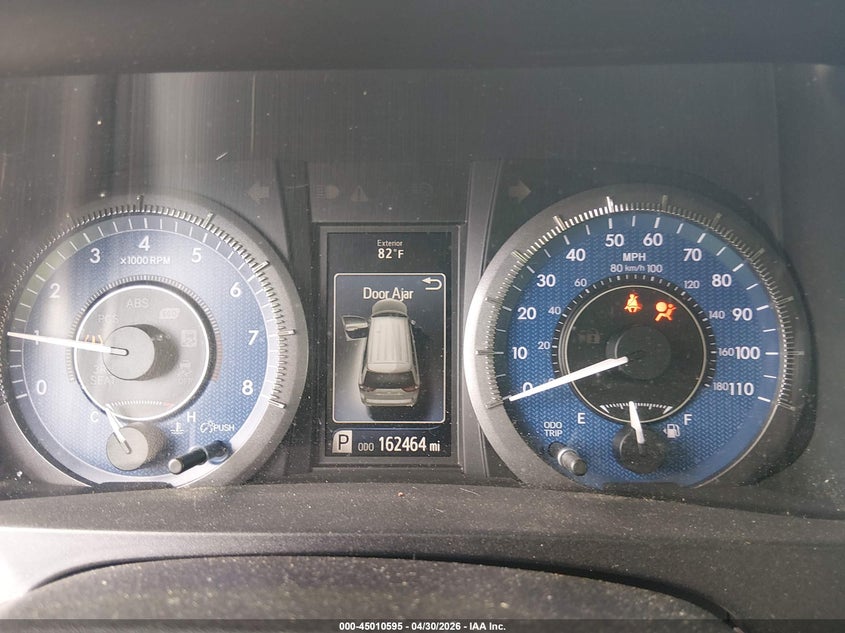 2017 TOYOTA SIENNA auction photo 7