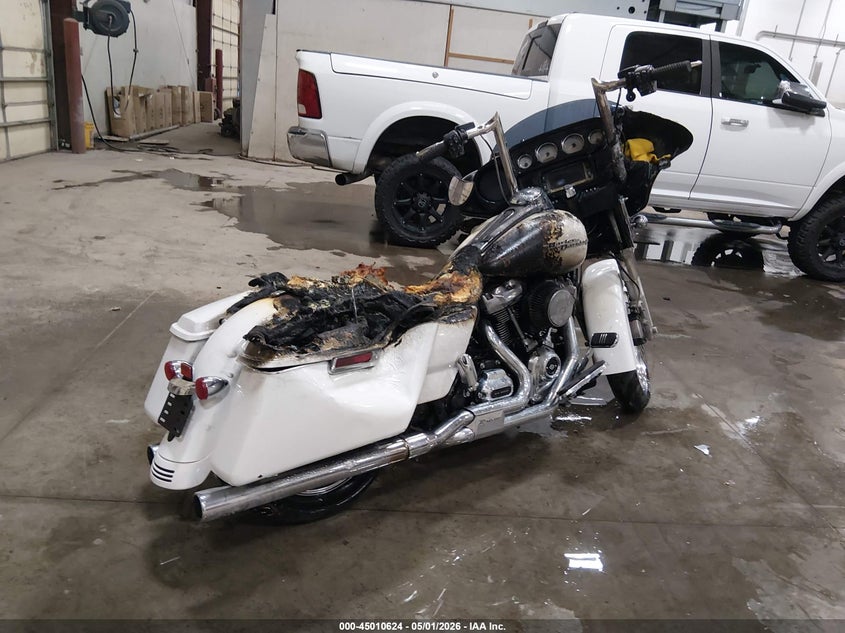 HARLEY-DAVIDSON FLHXS 2017