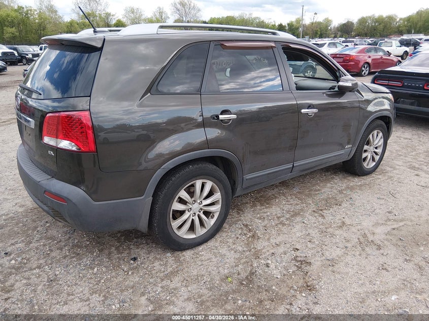 2011 KIA SORENTO auction photo 4