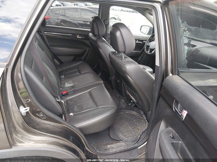 2011 KIA SORENTO auction photo 8