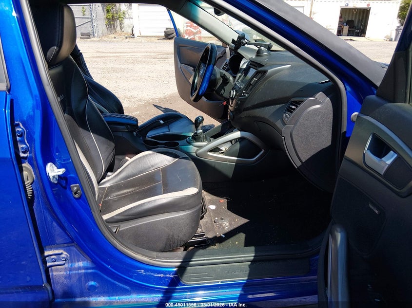 2013 Hyundai Veloster Turbo W/Black