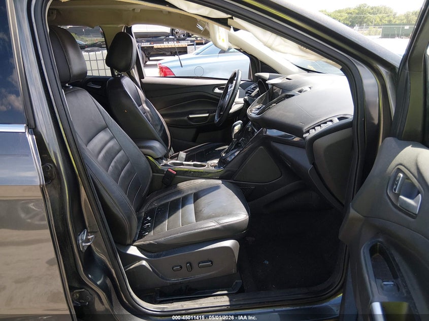 2016 FORD ESCAPE auction photo 5