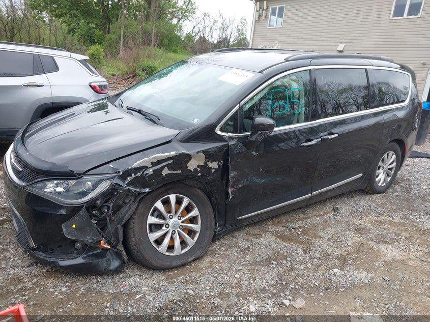 Vin: 2c4rc1bg3hr795075, lot: 45508998, chrysler pacifica touring-l 20172