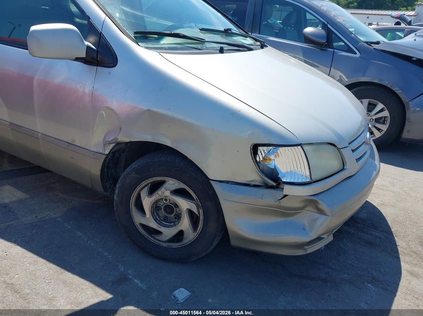 2001 Toyota Sienna Xle VIN: 4T3ZF13C71U361031 Lot: 45011564