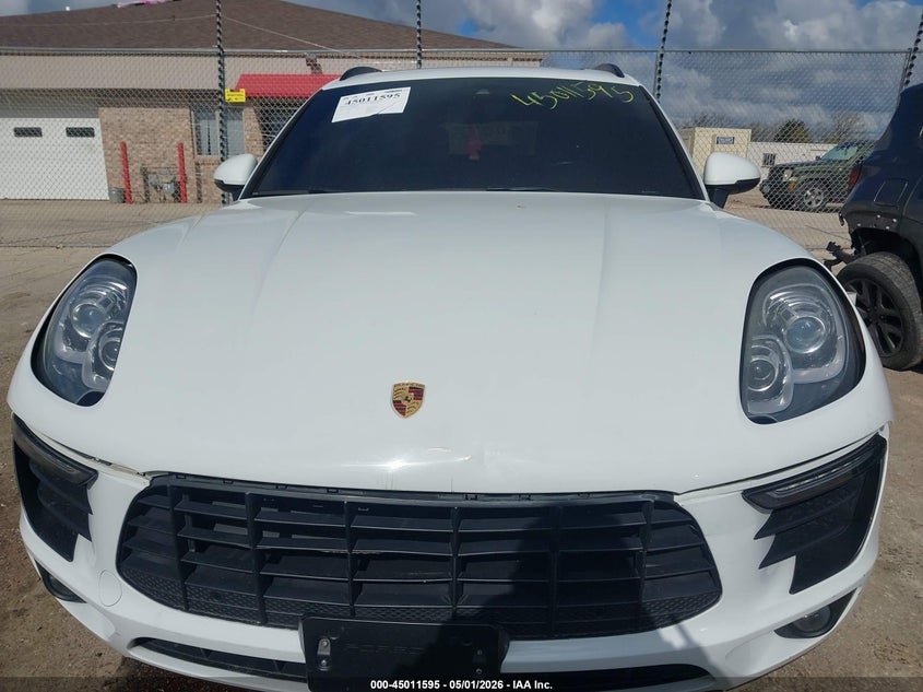 2017 Porsche Macan S VIN: WP1AB2A56HLB12556 Lot: 45011595