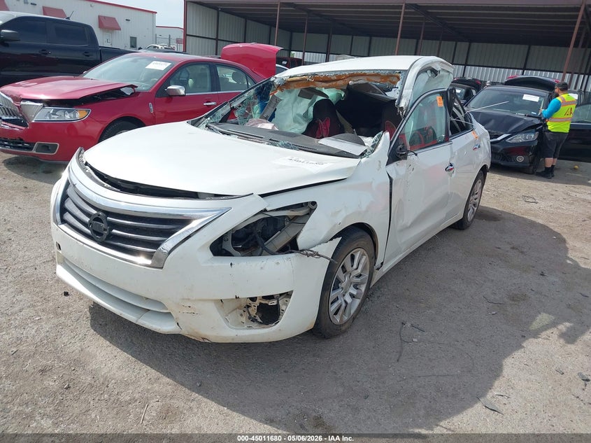 2015 NISSAN ALTIMA auction photo 2