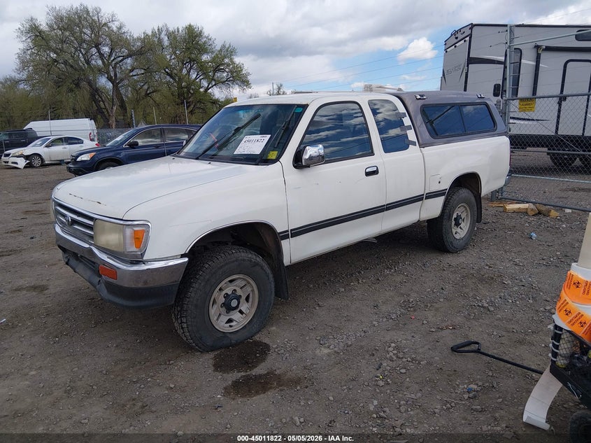 1995 TOYOTA T100 auction photo 2