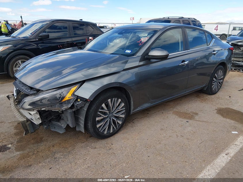 1N4BL4DVXPN358335 2023 NISSAN ALTIMA SV FWD photo 1