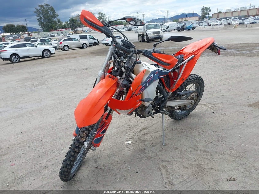 2022 KTM 350 ENDURO_BIKE 1