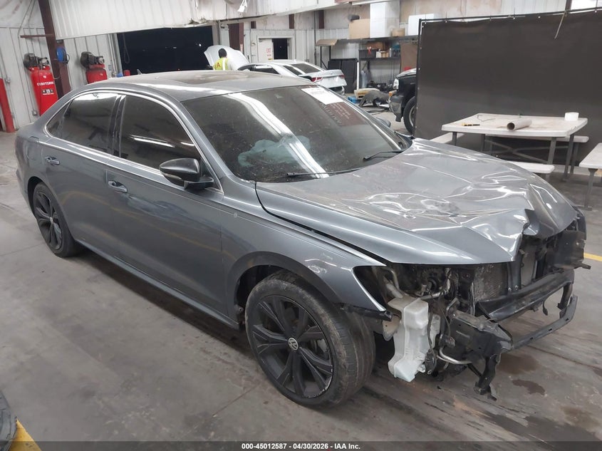 1VWSA7A34NC005602 VOLKSWAGEN PASSAT Photo 1