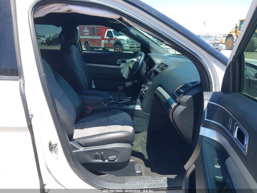 2017 FORD EXPLORER auction photo 5