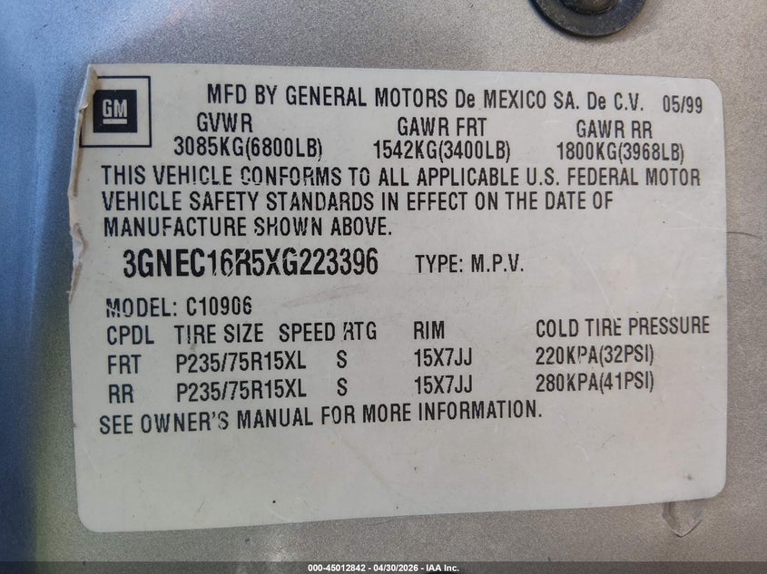 1999 Chevrolet Suburban 1500 Lt VIN: 3GNEC16R5XG223396 Lot: 45012842