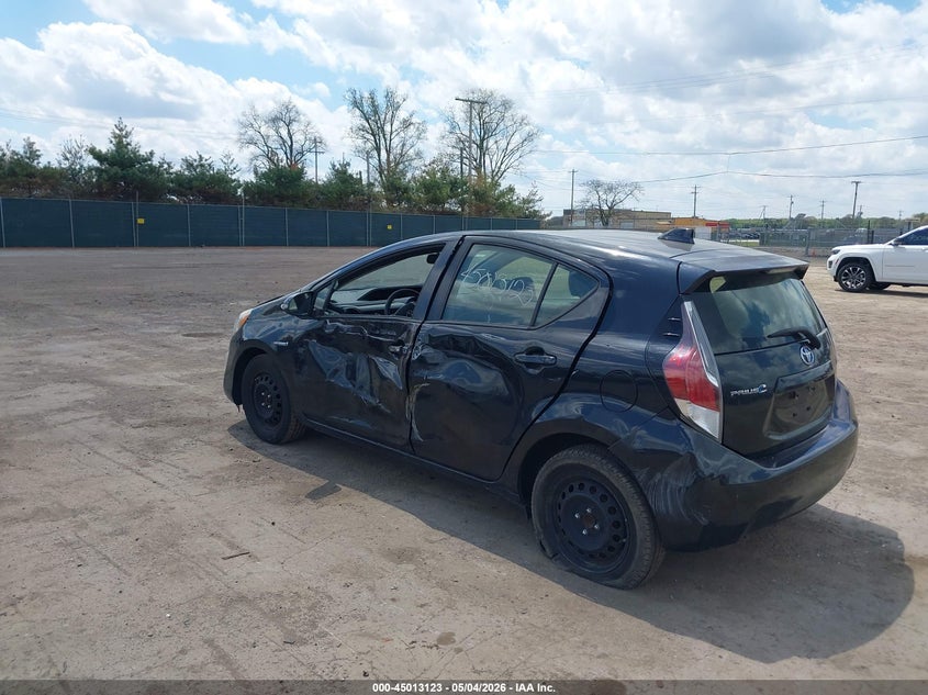 TOYOTA PRIUS C - zdjęcie 3