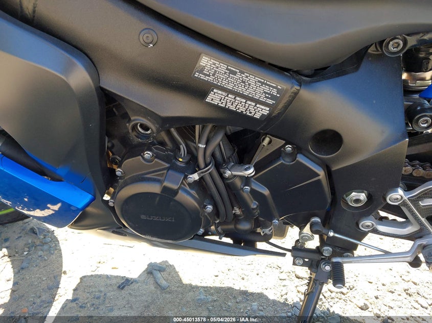 2016 Suzuki Gsx-S1000F VIN: JS1GT7CA0G2100711 Lot: 45013578