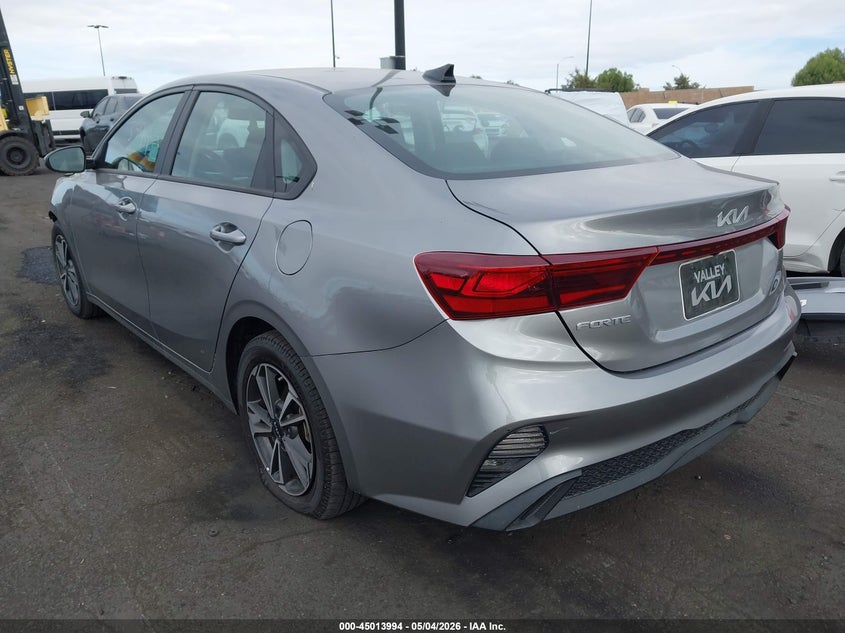 Vin: 3kpf24ad8pe652122, lot: 45511477, kia forte lxs 20233