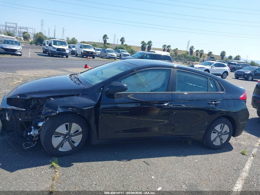 VIN KMHC65LC5MU245840 2021 HYUNDAI IONIQ HYBRID BLUE