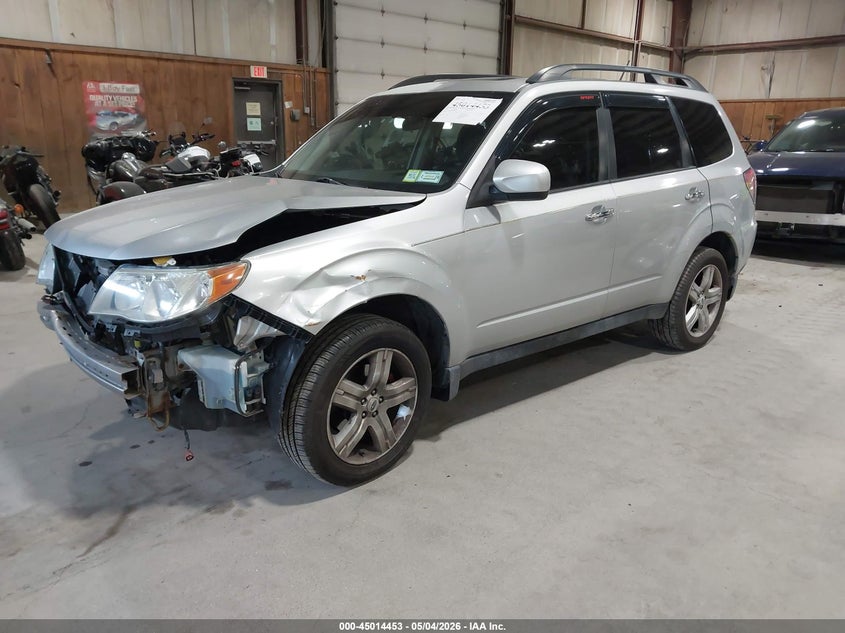 2010 SUBARU FORESTER auction photo 2
