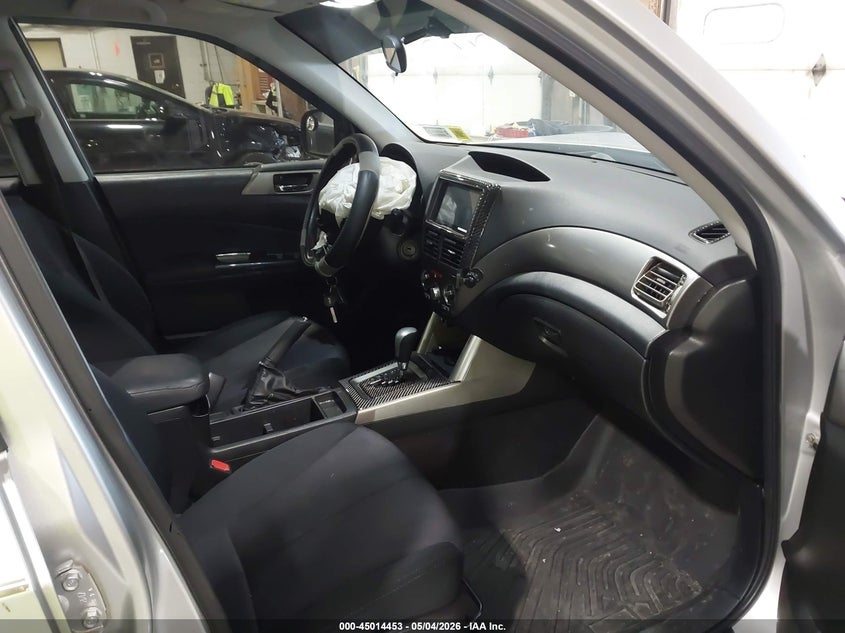 2010 SUBARU FORESTER auction photo 5