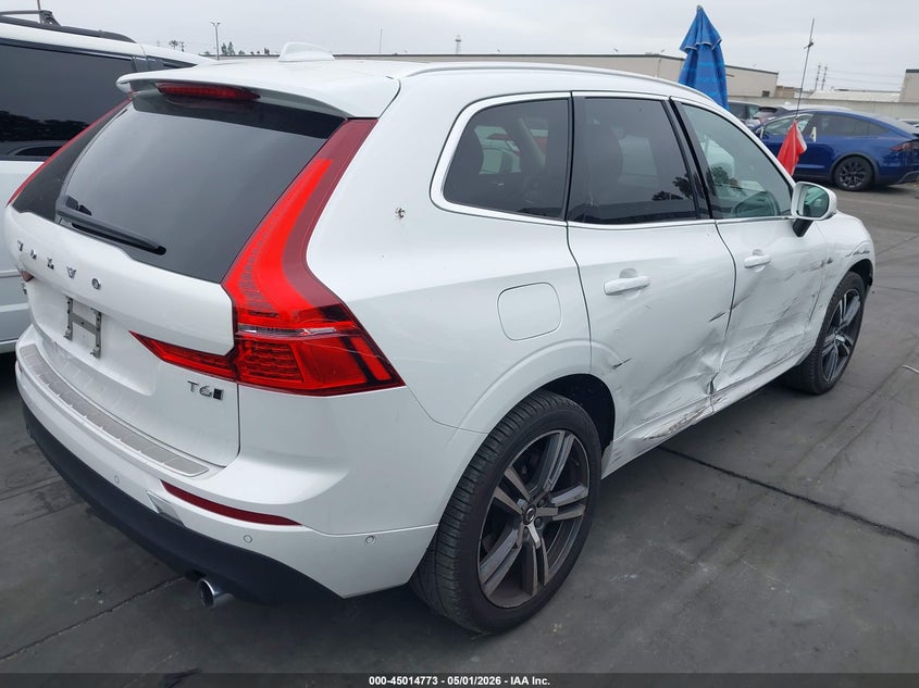 2018 VOLVO XC60 VIN: YV4A22RK3J1054609