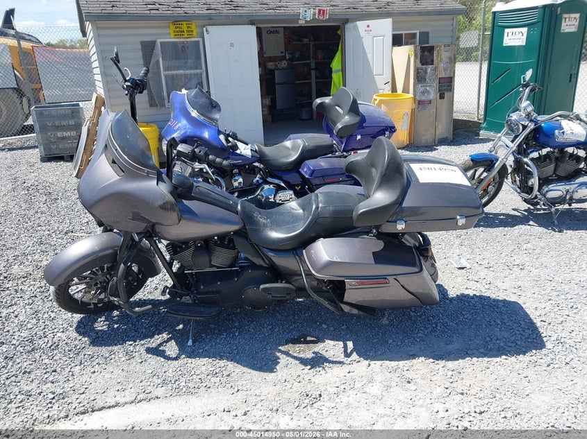 2014 Harley-Davidson Flhx Street Glide VIN: 1HD1KBM10EB702083 Lot: 45014950