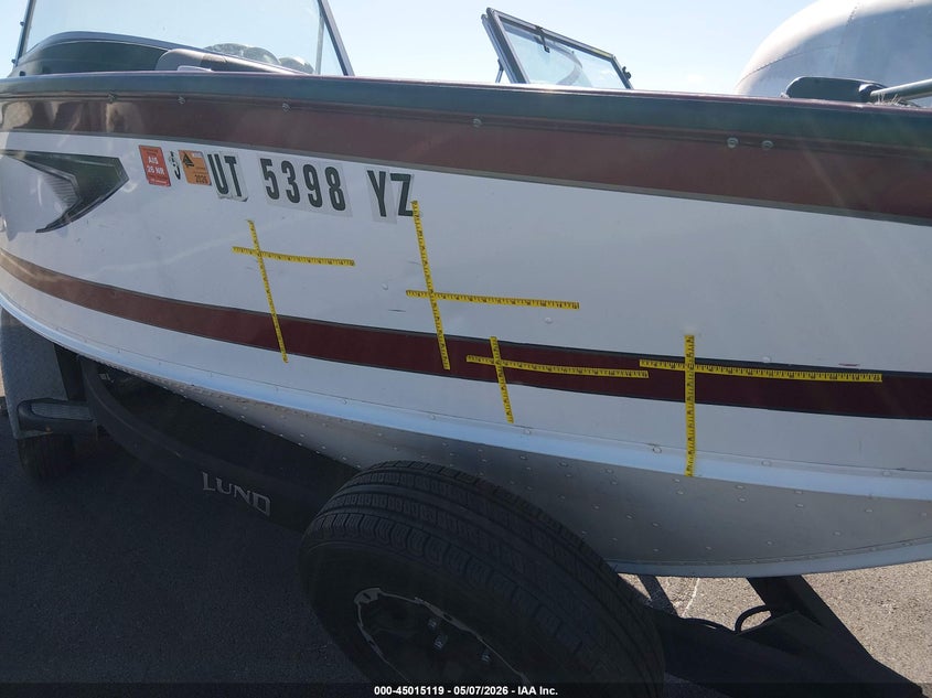 2018 LUND 1875 CROSSOVER auction photo 6