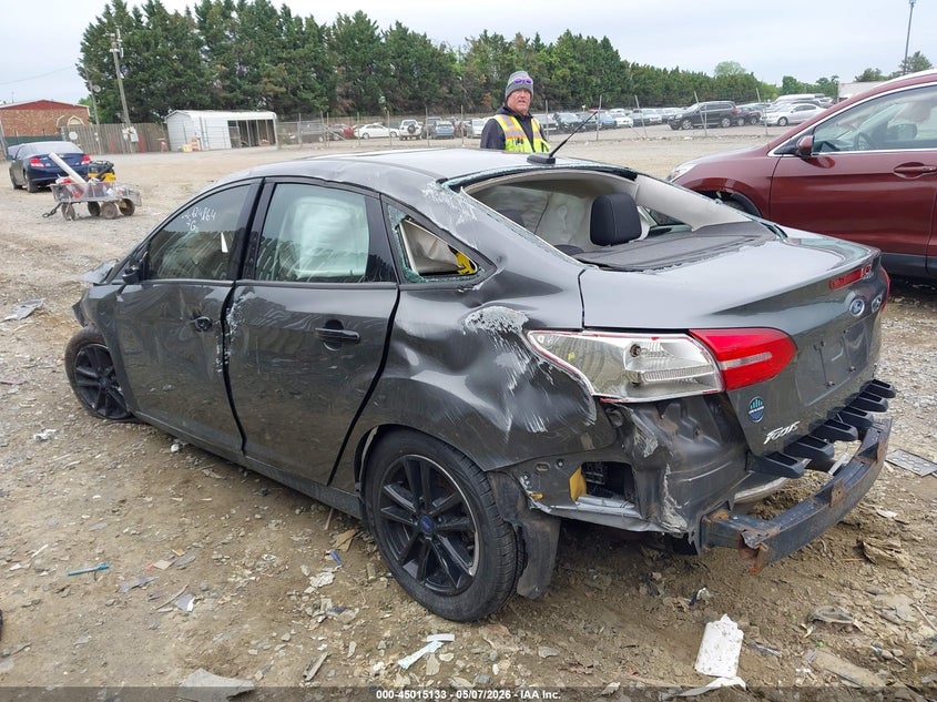 Vin: 1fadp3fe8jl215133, lot: 45512616, ford focus se 20183