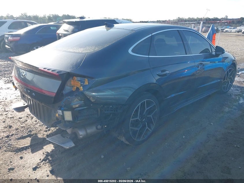 2022 HYUNDAI SONATA auction photo 4