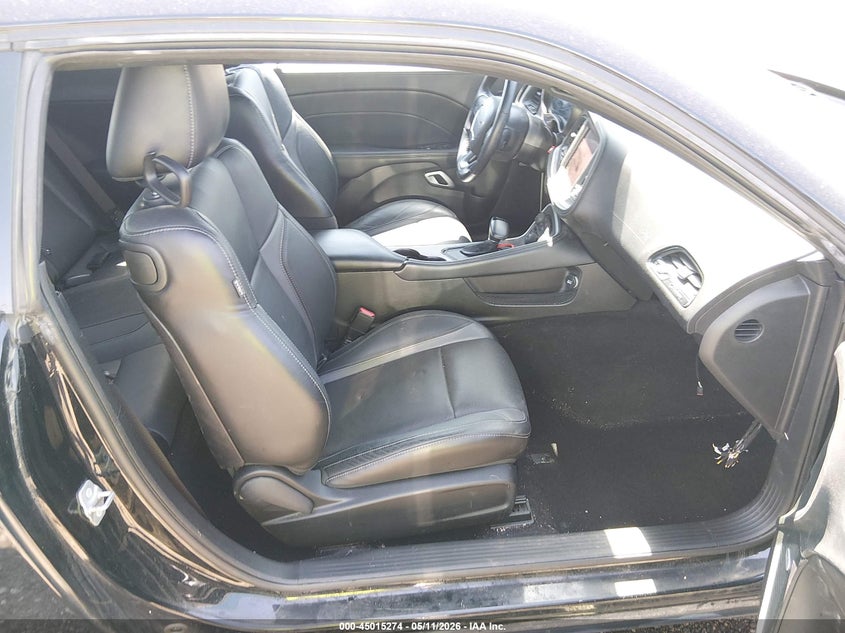 VIN: 2C3CDZGGXNH129007 2022 DODGE CHALLENGER SXT AWD