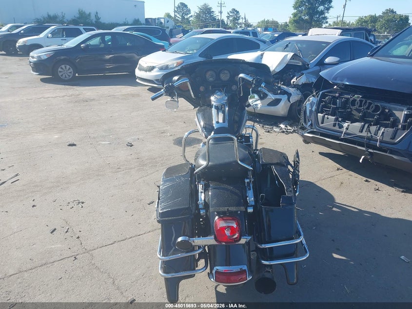2010 Harley-Davidson Flhtcu VIN: 1HD1FC419AB652093 Lot: 45015693
