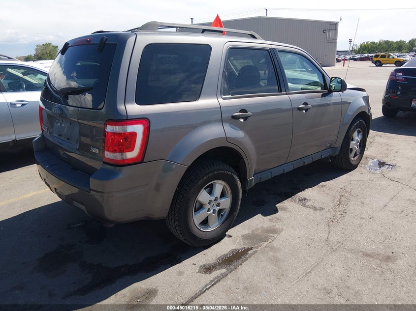 2010 Ford Escape 3.0 Xlt silver Lot 111045016215 Vin 1FMCU9DGXAKB77010