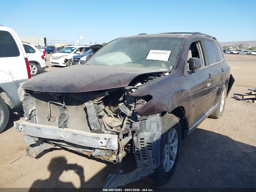 Vin: 5tdzk3eh5bs045890, lot: 45513776, toyota highlander base v6 20112