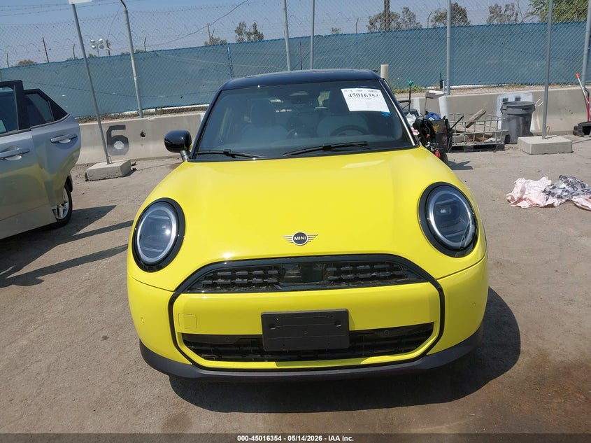 2026 Mini Hardtop Oxford Edition VIN: WMW43GD04T2Y26402 Lot: 45016354