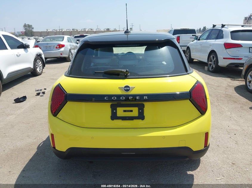2026 Mini Hardtop Oxford Edition VIN: WMW43GD04T2Y26402 Lot: 45016354