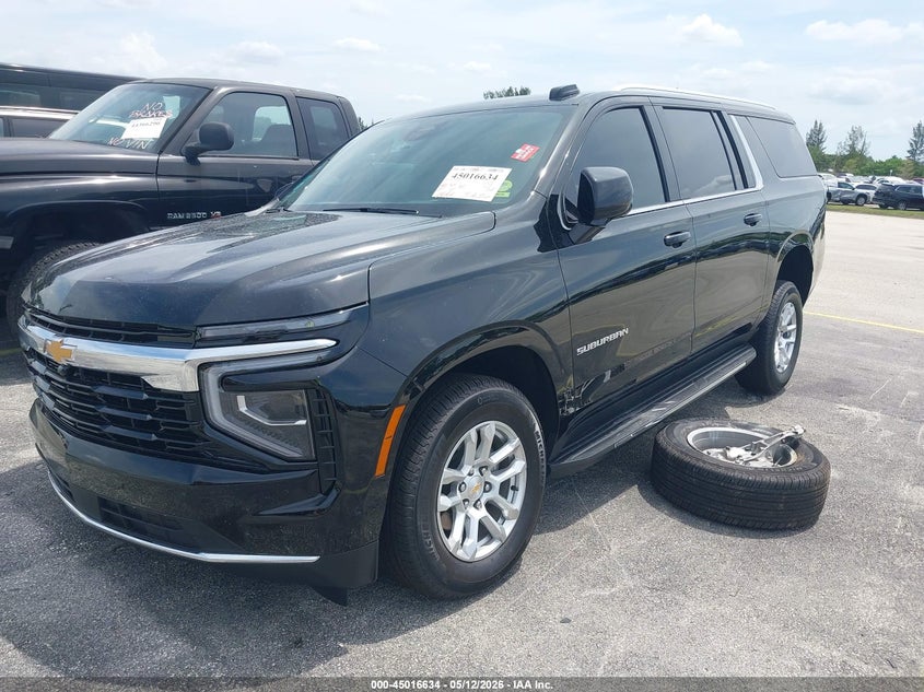 Vin: 1gns5bkd4tr283550, lot: 45514117, chevrolet suburban ls, rwd 20262