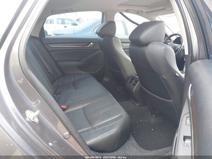 VIN 1HGCV1F91JA110255 2018 HONDA ACCORD TOURING