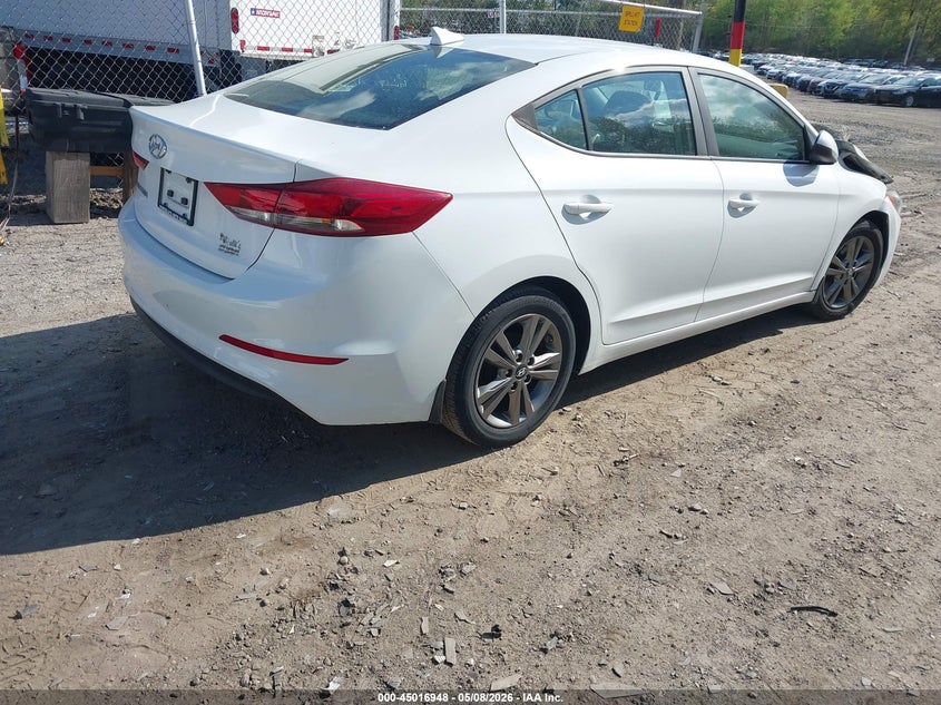 2017 HYUNDAI ELANTRA auction photo 4