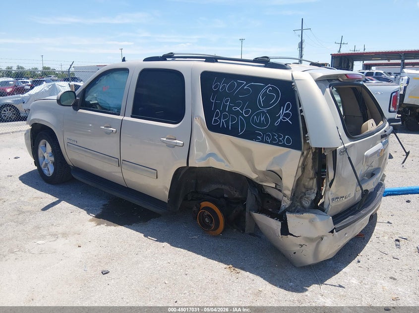2011 CHEVROLET TAHOE auction photo 3