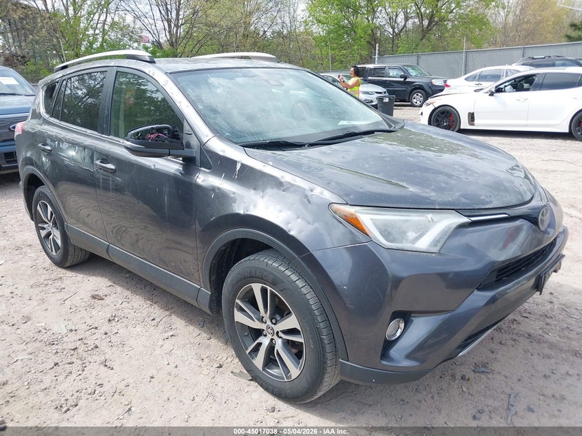 TOYOTA RAV4 2017. Lot# 45017038. VIN JTMRFREV9HJ121338. Photo 1