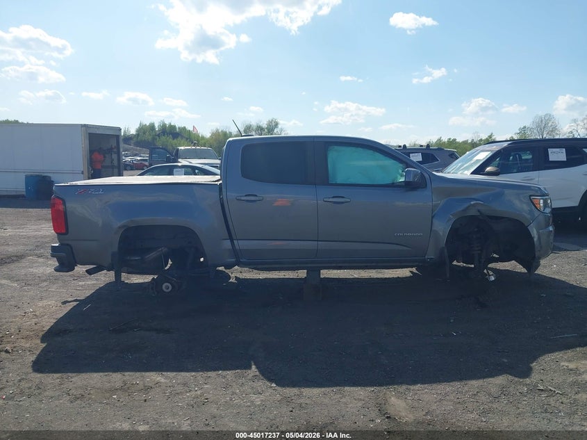 VIN 1GCGTDEN2J1324029 2018 CHEVROLET COLORADO Z71
