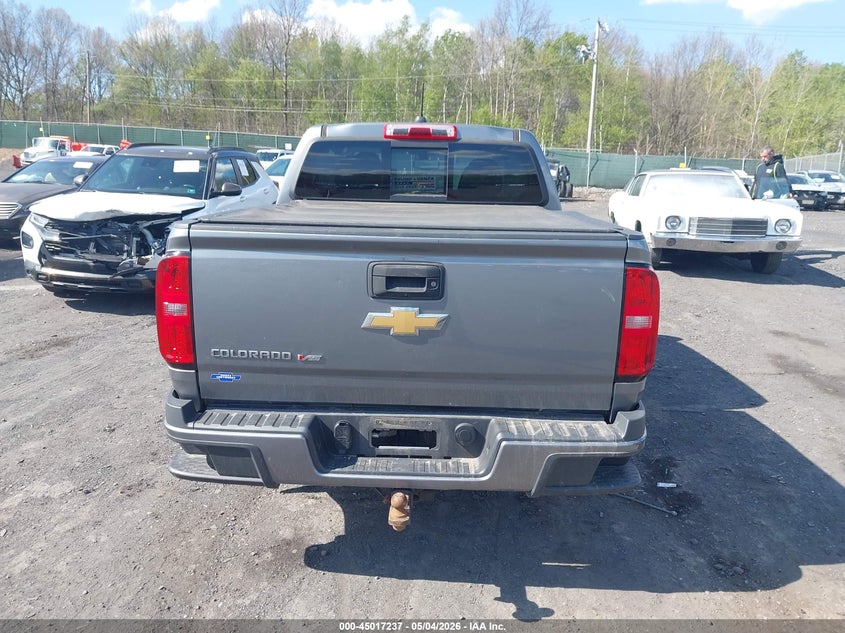 VIN 1GCGTDEN2J1324029 2018 CHEVROLET COLORADO Z71