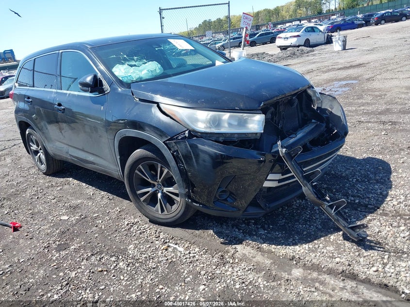 2017 TOYOTA HIGHLANDER auction photo 1