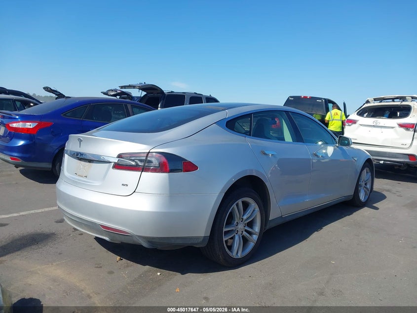 Vin: 5yjsa1cn2dfp14691, lot: 45515130, tesla model s 20134