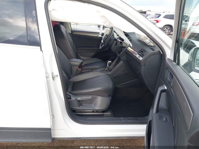 2024 VOLKSWAGEN TIGUAN auction photo 5
