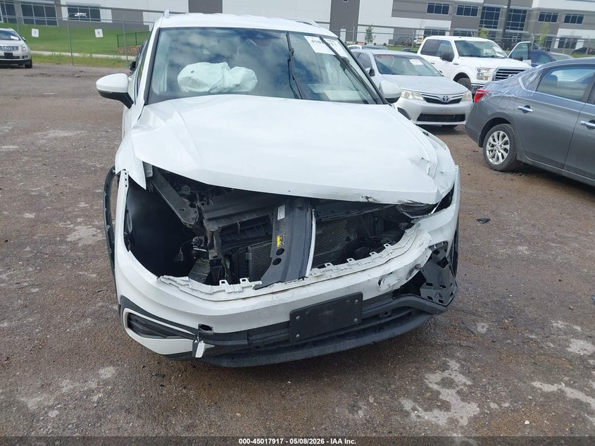 2024 VOLKSWAGEN TIGUAN auction photo 6