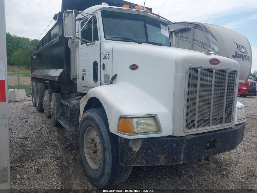 2002 PETERBILT 385 auction photo 1