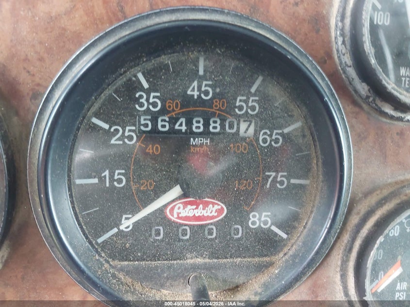 2002 PETERBILT 385 auction photo 5