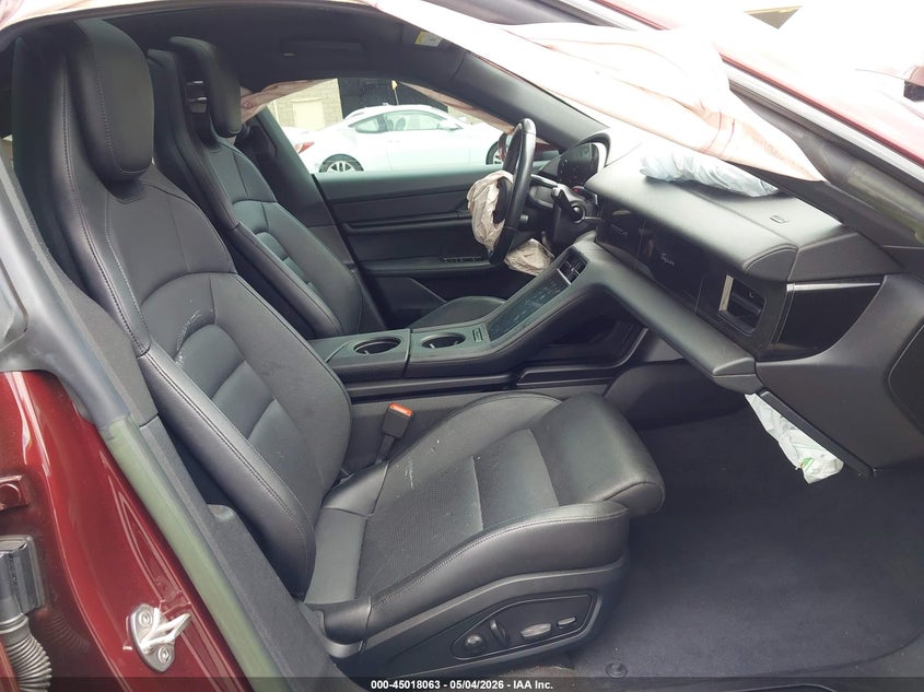 2022 PORSCHE TAYCAN auction photo 5